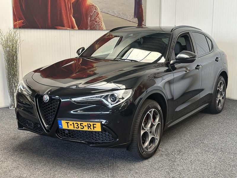 Occasion Alfa Romeo Stelvio Tech Edition 203 PK (149 kW) 2019 Zwart SUV