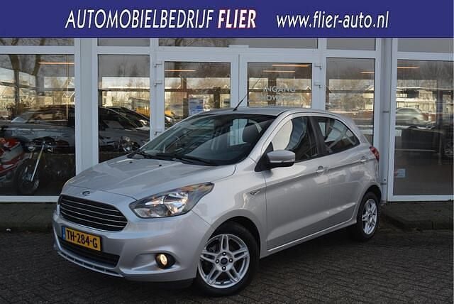 Grijs Occasion 2018 Ford Ka Plus Trend Hatchback | € 8.950 (Eerlijke prijs) - Afbeelding 1/4