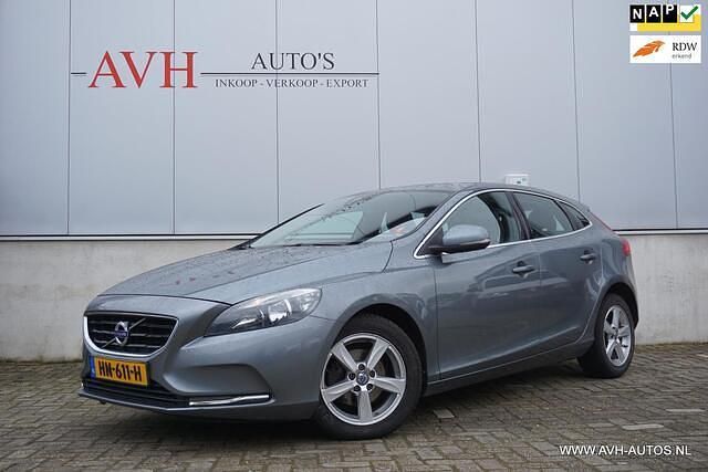 Grijs Gebruikt 2015 Volvo V40 Business Edition Stationwagen | € 6.750 (Eerlijke prijs) - Afbeelding 1/4