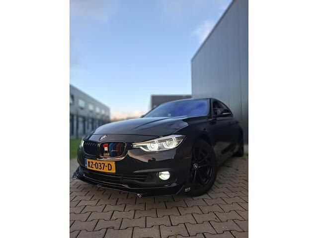 Occasion BMW 330 Executive 184 PK (135 kW) 2016 Zwart Sedan
