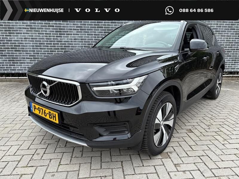 Zwart Gebruikt 2022 Volvo XC40 Business Edition SUV | € 36.899 (Goede deal) - Afbeelding 1/4