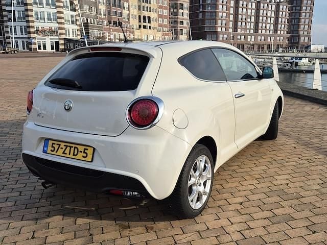 Occasion Alfa Romeo MiTo Distinctive 86 PK (63 kW) 2013 Wit Hatchback