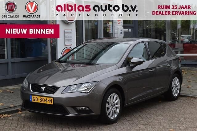 Grijs Gebruikt 2015 Seat Leon Style Hatchback | € 11.950 (Eerlijke prijs) - Afbeelding 1/4