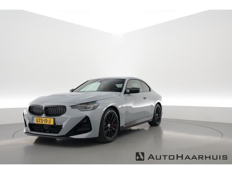 Grijs Gebruikt 2023 BMW M240 M Sport Coupé | € 64.900 - Afbeelding 1/3