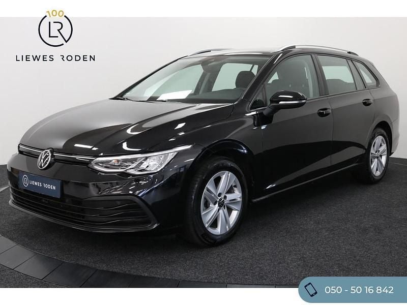 Zwart Gebruikt 2021 VW Golf VIII Life Stationwagen | € 19.950 (Eerlijke prijs) - Afbeelding 1/4