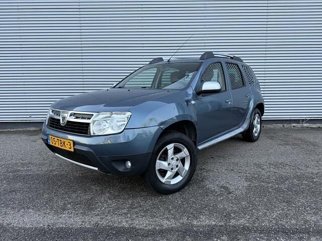 Blauw (metallic) Occasion 2012 Dacia Duster SUV | € 3.945 (Eerlijke prijs) - Afbeelding 1/4