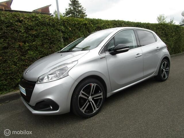 Grijs Gebruikt 2018 Peugeot 208 GT-line Hatchback | € 13.950 (Duur) - Afbeelding 1/4