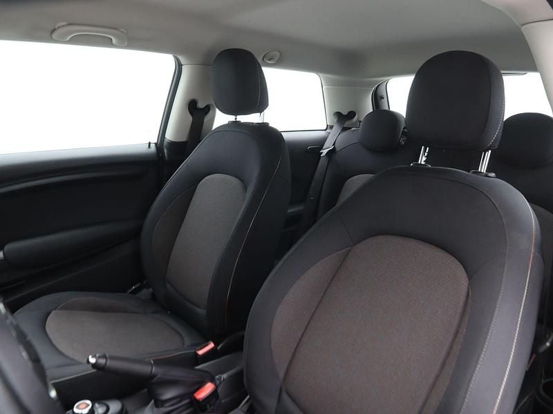 Occasion Mini Cooper Pepper 136 PK (100 kW) 2021 Oranje Hatchback