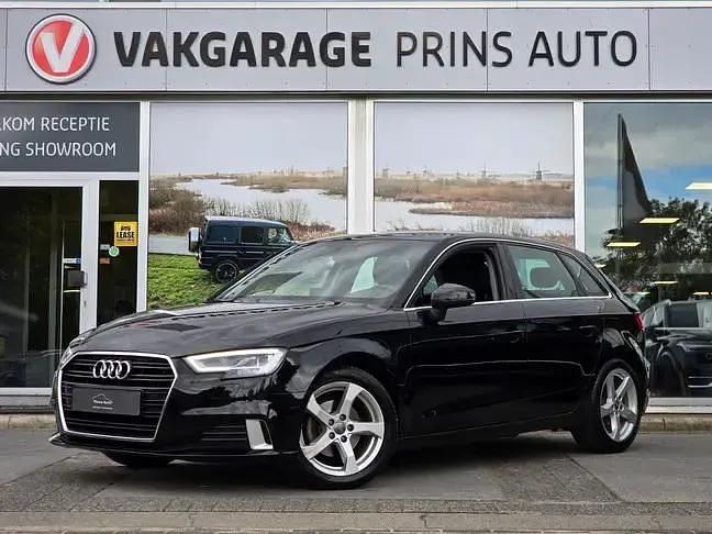 Zwart Gebruikt 2017 Audi A3 Sportback Sport Hatchback | € 14.700 (Eerlijke prijs) - Afbeelding 1/4