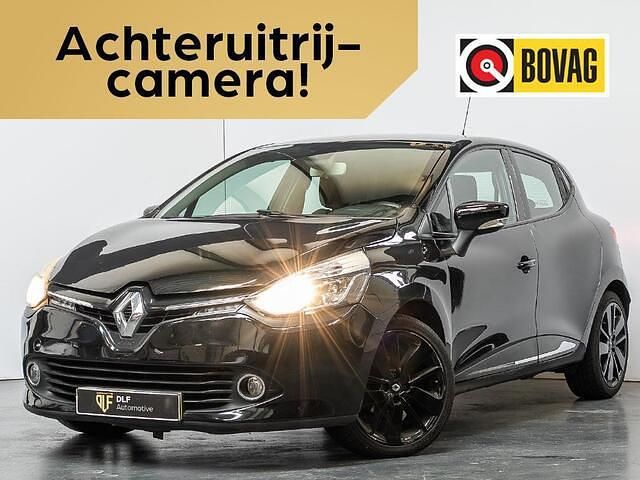 Zwart Occasion 2015 Renault Clio IV Dynamique Hatchback | € 7.495 (Eerlijke prijs) - Afbeelding 1/4