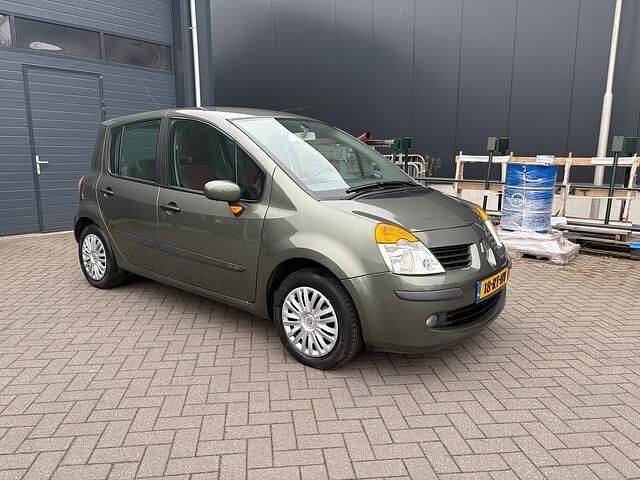Occasion Renault Modus 112 PK (82 kW) 2005 Groen MPV