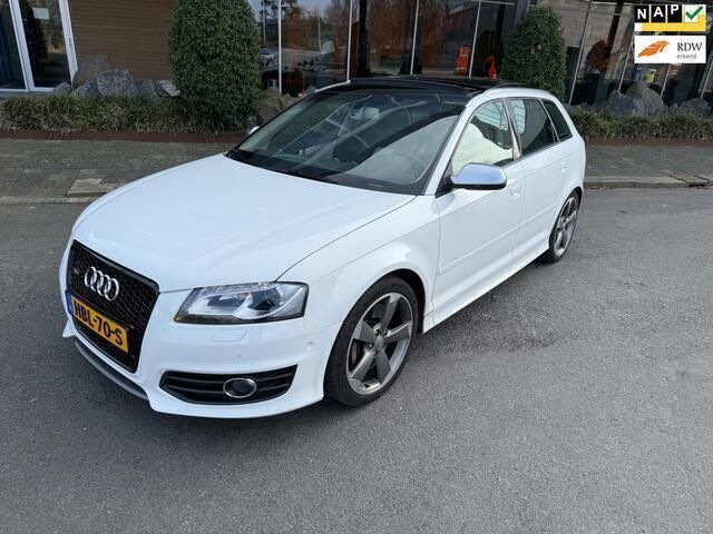 Wit Gebruikt 2010 Audi A3 Sportback S-Line Hatchback | € 15.750 - Afbeelding 1/4