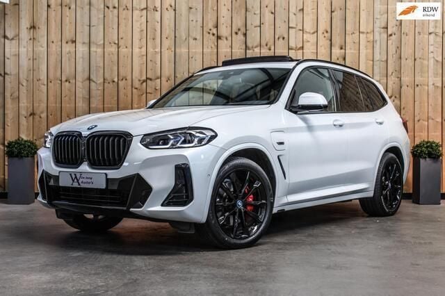 Wit Gebruikt 2022 BMW X3 M Sport SUV | € 49.950 (Eerlijke prijs) - Afbeelding 1/4