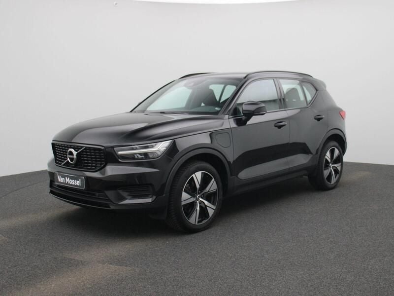 Zwart Gebruikt 2021 Volvo XC40 R-Design SUV | € 33.440 (Eerlijke prijs) - Afbeelding 1/4