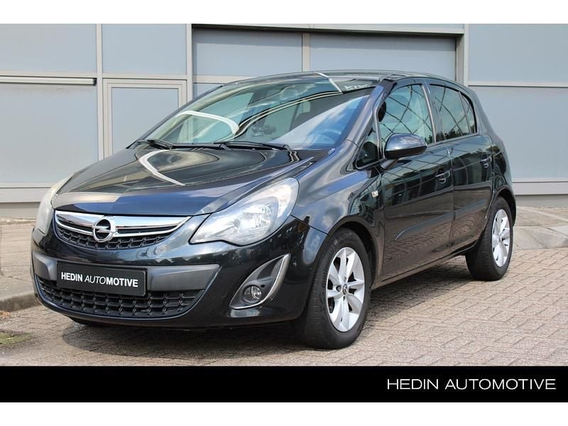 Zwart Gebruikt 2015 Opel Corsa Design Edition Hatchback | € 8.450 (Eerlijke prijs) - Afbeelding 1/3