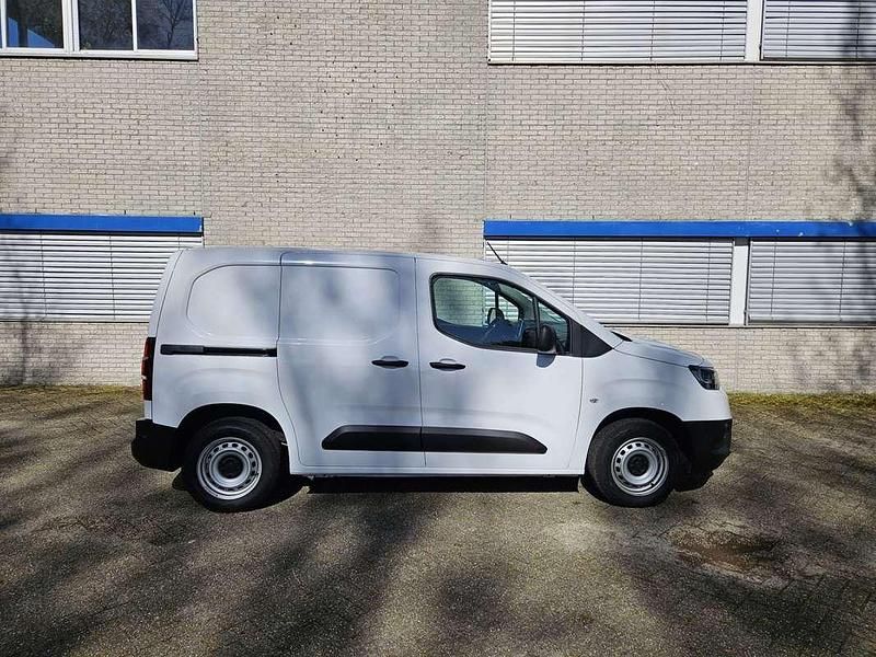 Occasion 2023 Toyota Proace City City MPV | € 13.000 (Super prijs) - Afbeelding 1/4