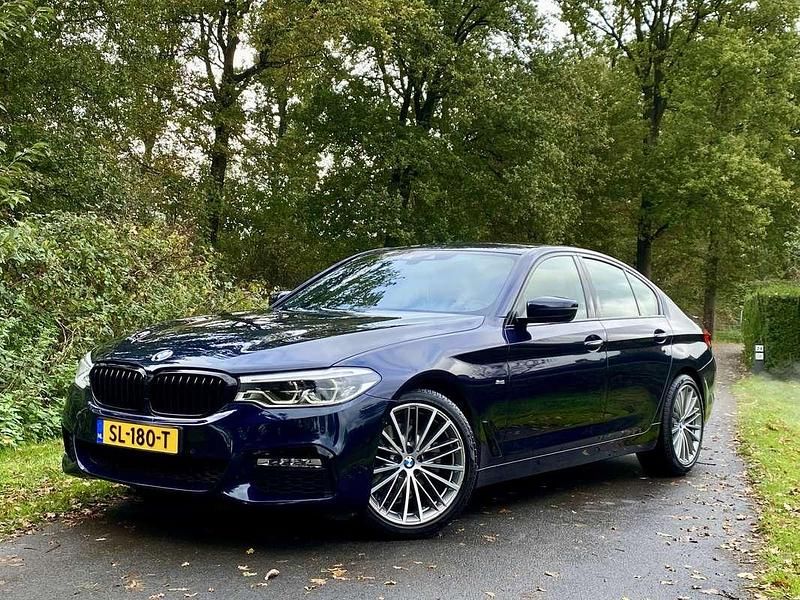 Blauw Gebruikt 2018 BMW 520 Executive Sedan | € 24.995 (Eerlijke prijs) - Afbeelding 1/4