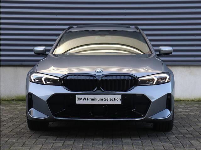 Occasion BMW 330 M Sport 291 PK (214 kW) 2026 Grijs Stationwagen