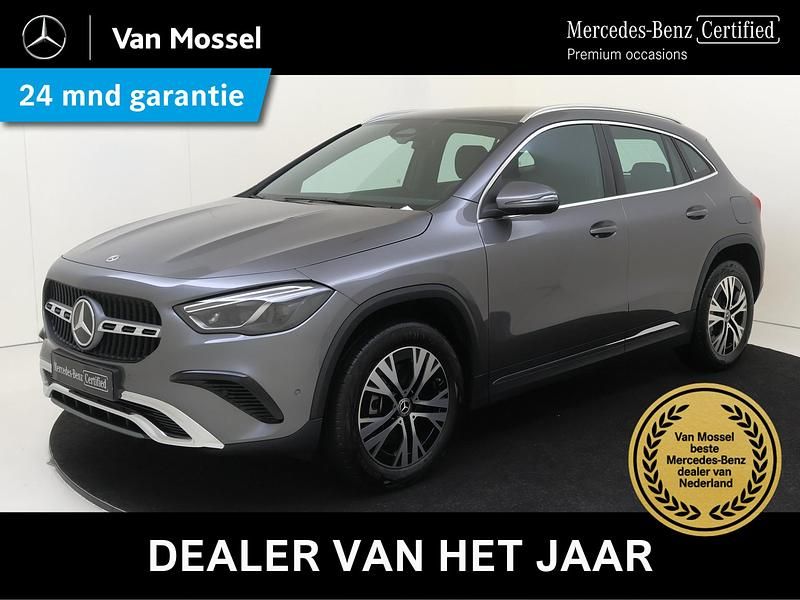 Grijs Occasion 2026 Mercedes GLA250 Luxury SUV | € 43.945 - Afbeelding 1/4