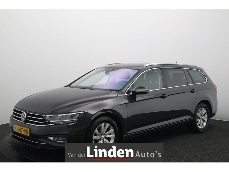 Grijs Gebruikt 2020 VW Passat Comfortline Stationwagen | € 23.450 (Goede deal) - Afbeelding 1/4