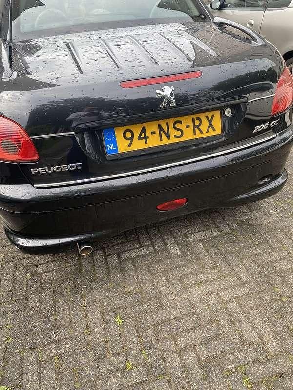 Occasion Peugeot 206 109 PK (80 kW) 2004 Zwart Cabriolet