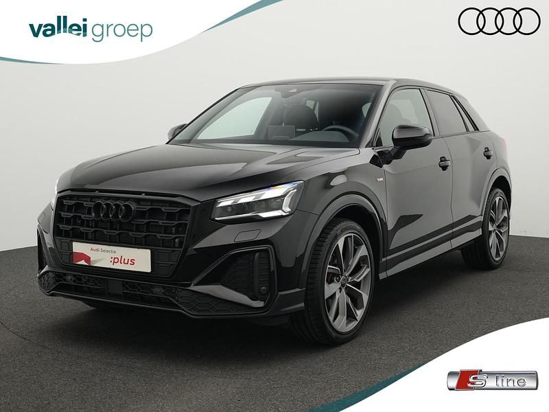 Zwart Gebruikt 2024 Audi Q2 S-Line SUV | € 42.500 - Afbeelding 1/4
