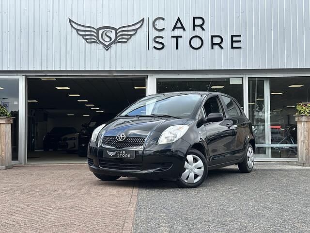Zwart Gebruikt 2008 Toyota Yaris Hatchback | € 3.950 (Eerlijke prijs) - Afbeelding 1/4