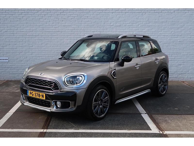 Grijs Occasion 2017 Mini Cooper S Countryman SUV | € 21.950 (Duur) - Afbeelding 1/4
