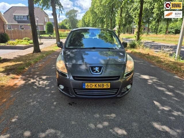 Grijs Gebruikt 2010 Peugeot 5008 MPV | € 1.850 (Goede deal) - Afbeelding 1/4