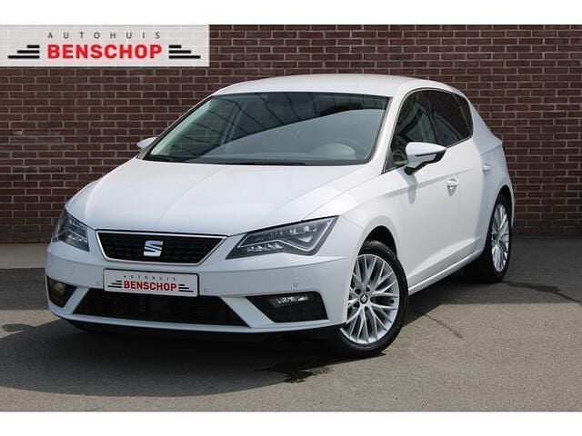 Wit Gebruikt 2020 Seat Leon Style Hatchback | € 16.850 (Eerlijke prijs) - Afbeelding 1/4