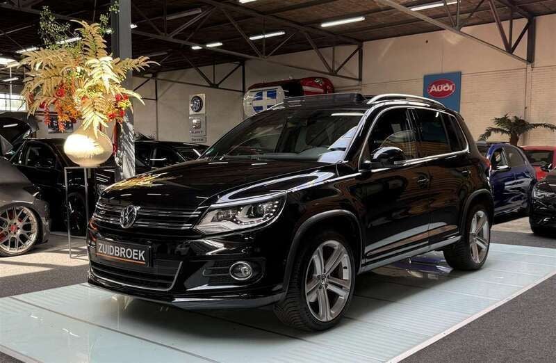 Zwart Gebruikt 2013 VW Tiguan Sportline SUV | € 19.999 (Iets duurder) - Afbeelding 1/4