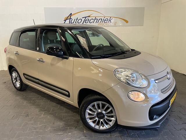 Bruin Gebruikt 2015 Fiat 500L Living MPV | € 8.980 - Afbeelding 1/4