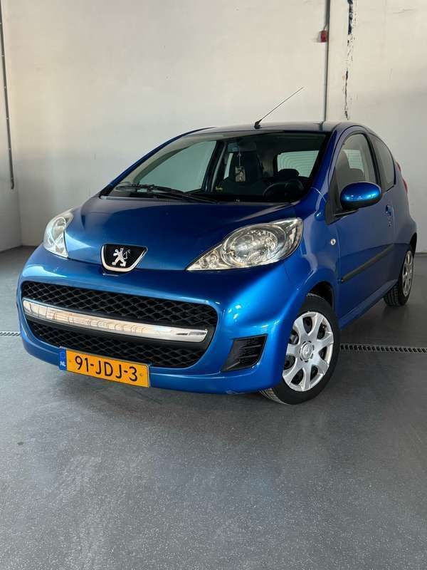 Blauw Gebruikt 2009 Peugeot 107 Hatchback | € 1.950 (Iets duurder) - Afbeelding 1/4