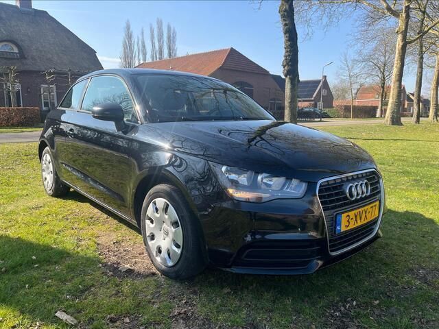 Occasion Audi A1 Attraction 86 PK (63 kW) 2013 Zwart Hatchback