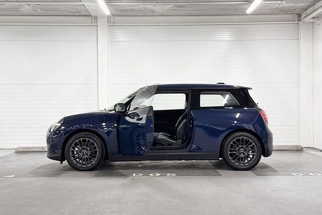 Nieuw Mini Cooper SE Essential 160 kW (218 PK) 2025 Indigo sunset blue Hatchback