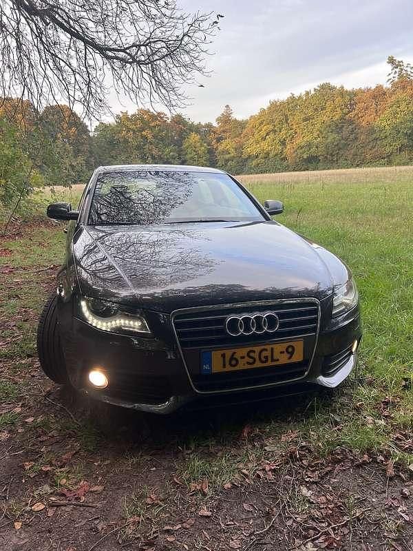 Occasion 2011 Audi A4 S-Line Sedan | € 8.500 (Eerlijke prijs) - Afbeelding 1/4