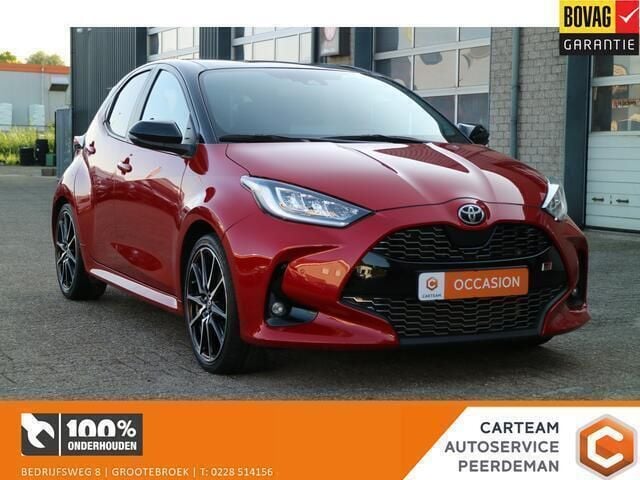 Rood Gebruikt 2022 Toyota Yaris Sport Hatchback | € 24.950 (Eerlijke prijs) - Afbeelding 1/4
