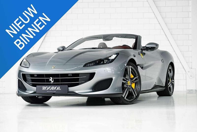 Grijs Gebruikt 2018 Ferrari Portofino Cabriolet | € 219.900 - Afbeelding 1/4