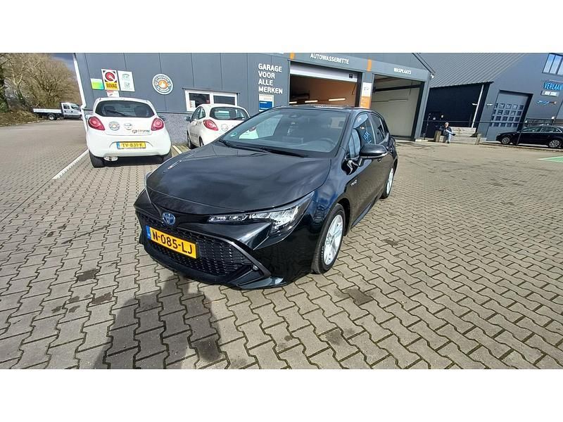 Zwart, metallic lak Gebruikt 2020 Toyota Corolla Active Hatchback | € 17.250 (Goede deal) - Afbeelding 1/4