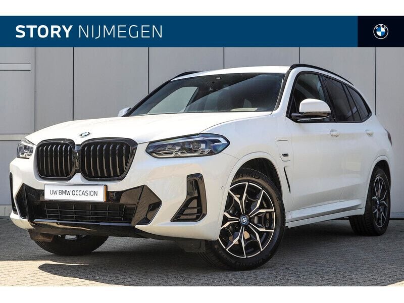 Alpinweiss iii Gebruikt 2022 BMW X3 Executive SUV | € 51.950 (Eerlijke prijs) - Afbeelding 1/4