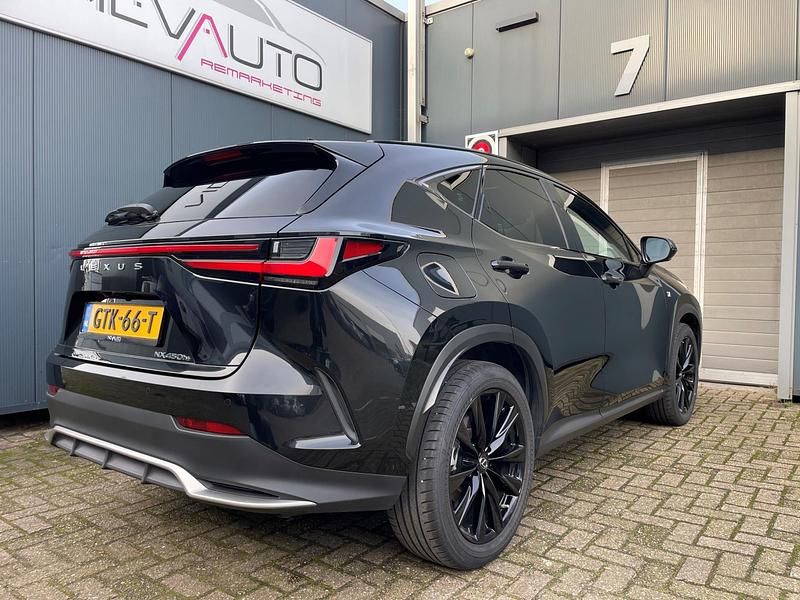 Occasion Lexus NX450h+ Sport Line 309 PK (227 kW) 2022 Zwart SUV