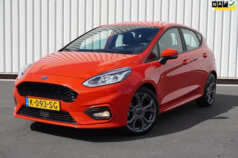 Rood Gebruikt 2021 Ford Fiesta ST-Line X Hatchback | € 12.999 (Goede deal) - Afbeelding 1/4
