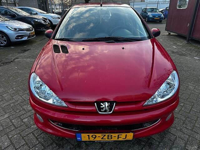 Occasion Peugeot 206 Forever 75 PK (55 kW) 2007 Rood Hatchback