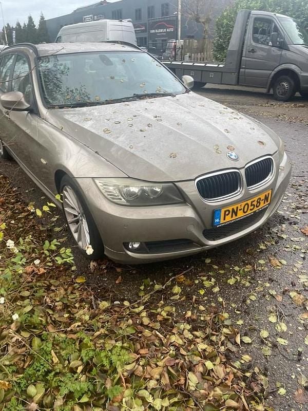 Gebruikt 2011 BMW 320 Stationwagen | € 1.950 (Super prijs) - Afbeelding 1/4