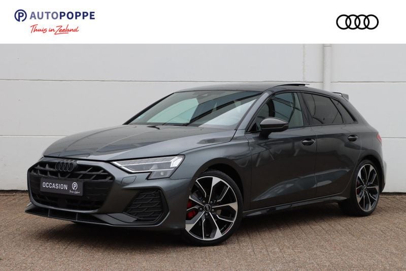 Hatchback Gebruikt 2024 Audi A3 Sportback e-tron Ambiente Sedan | € 49.950 (Duur) - Afbeelding 1/4