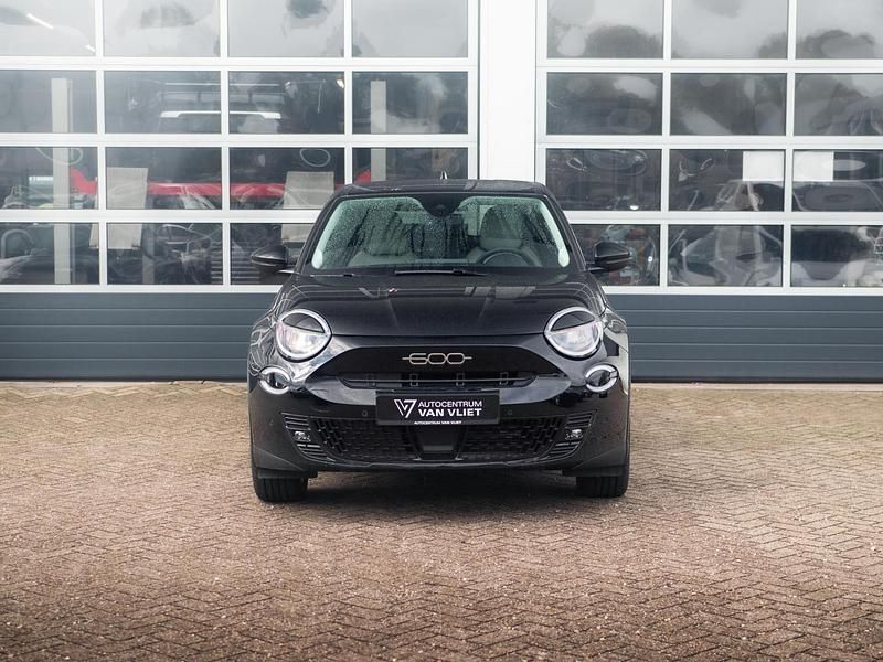Occasion Fiat 600E La Prima 114 kW (156 PK) 2025 Zwart SUV