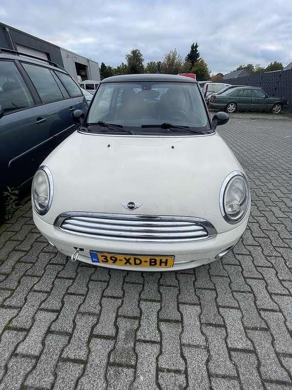 Wit Gebruikt 2007 Mini Cooper Chili Hatchback | € 500 (Super prijs) - Afbeelding 1/4