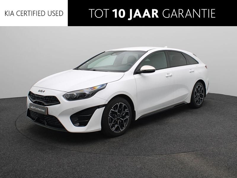 Wit Occasion 2024 Kia ProCeed GT-Line Hatchback | € 29.435 (Goede deal) - Afbeelding 1/3