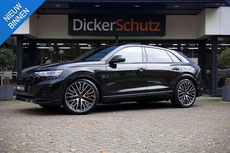 Zwart Nieuw 2025 Audi Q8 Competition SUV | € 119.950 (Super prijs) - Afbeelding 1/4