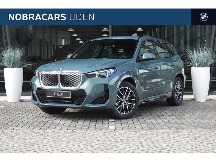 Nieuw 2025 BMW iX1 M Sport SUV | € 56.083 (Super prijs) - Afbeelding 1/1